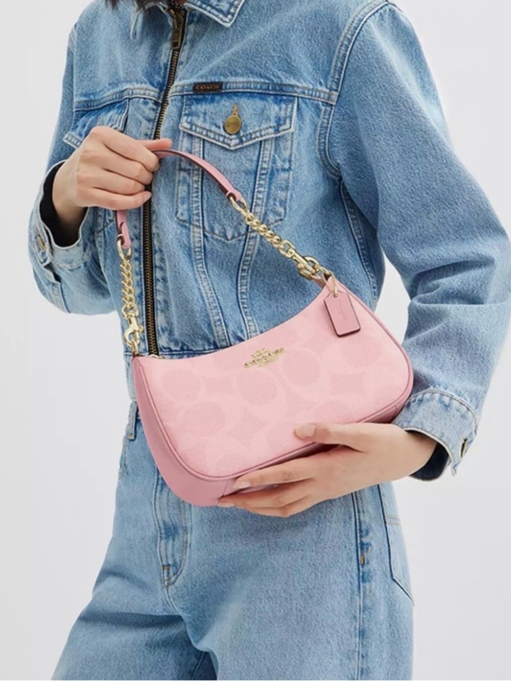 NWT Coach Teri Shoulder Bag In Signature Canvas, Powder Pink/Gold - Picture 2 of 9
